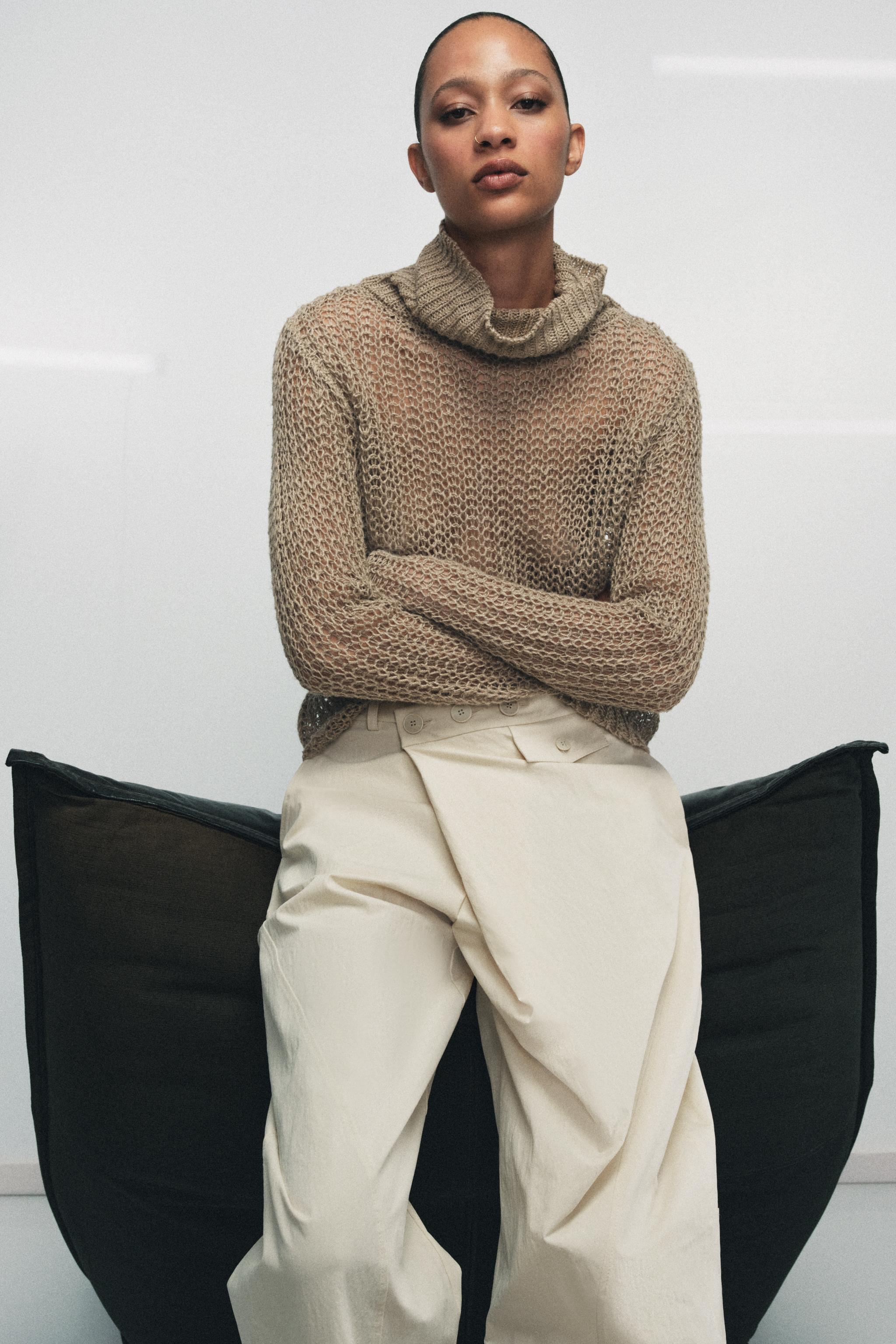 PULL EN MAILLE AJOURÉE 100 % LIN
